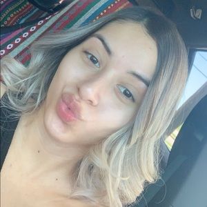 Meet your Posher, Lorena